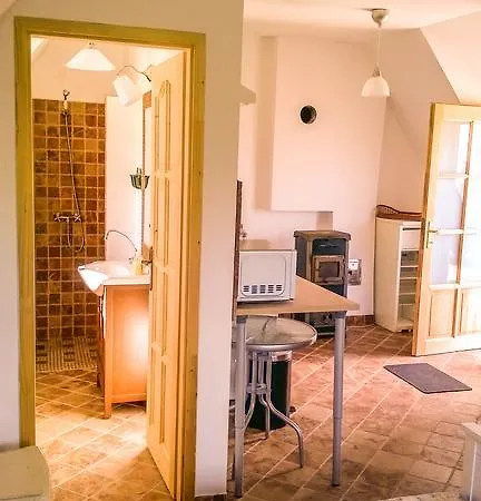 Hegyestu Apartman Monoszlo