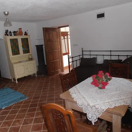 Apartment Hegyestu Apartman Monoszlo