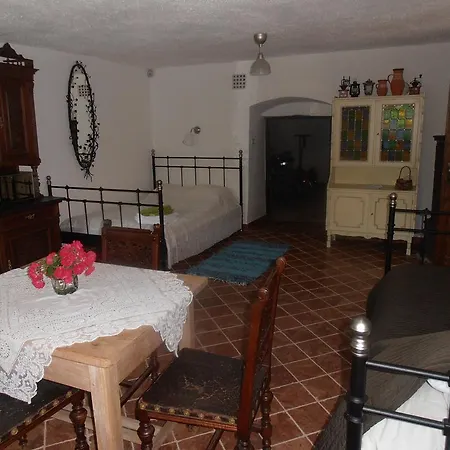 Hegyestu Apartman Monoszlo