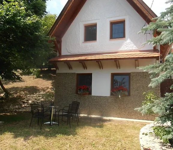 赫格耶斯图公寓 公寓 Monoszlo